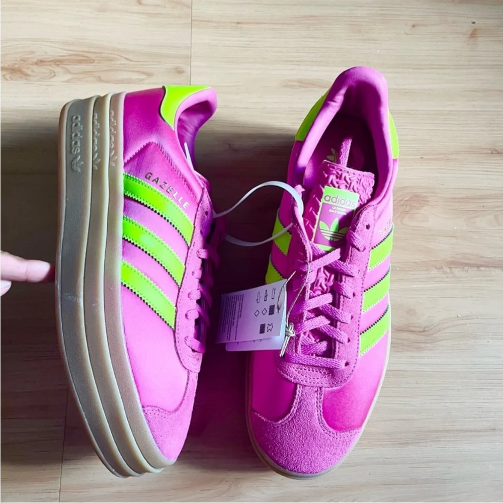 Adidas GAZELLE BOLD SHOES #
JI2705 Women Size 9.0 US - Picture 8 of 12